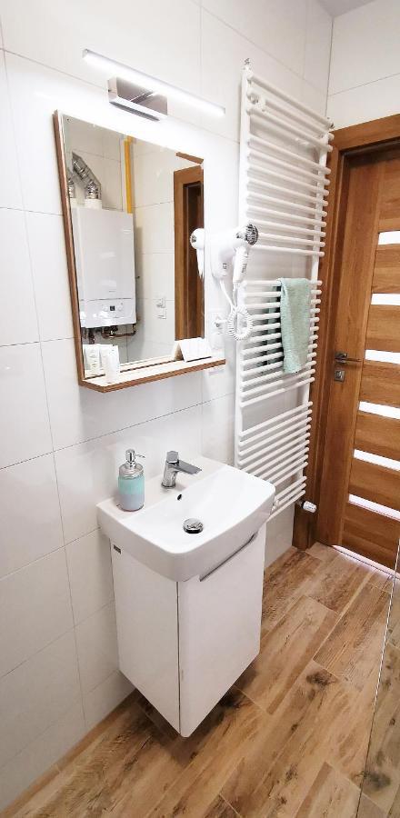 Apartament Mietowy Z 2 Sypialniami I Miejscem Parkingowym Κίελτσε Εξωτερικό φωτογραφία